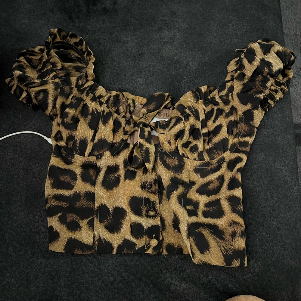 Size 4 princess polly top